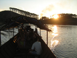 Thac Ba, Vu Linh boat and swimming