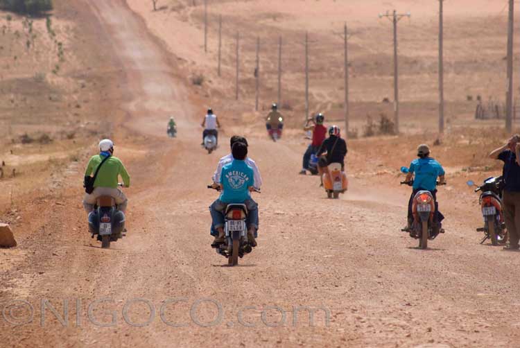 Classic Vespa Vietnam Tours